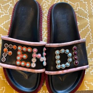 DROP$$$sale FENDI SLIDES